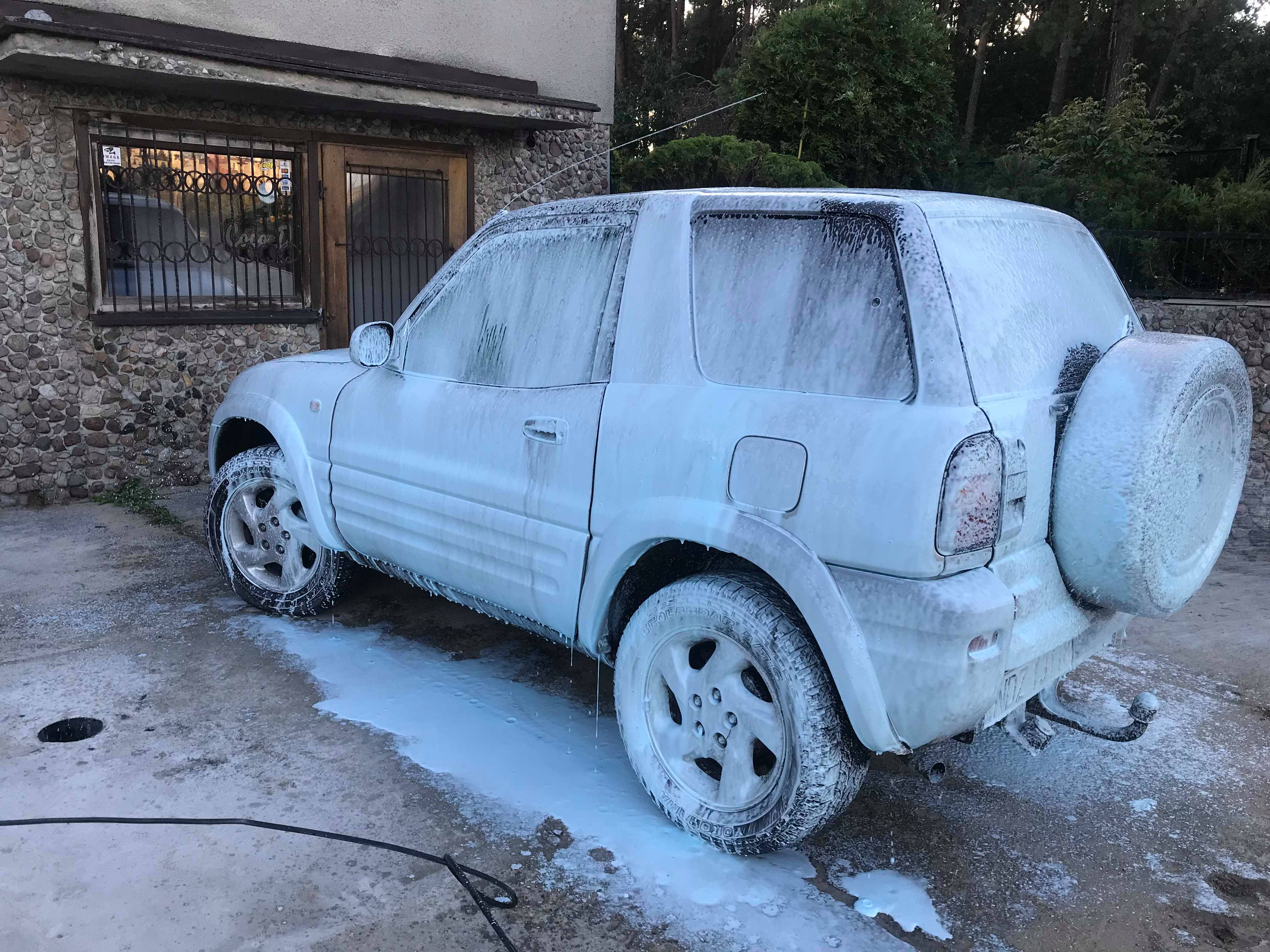 RAV4